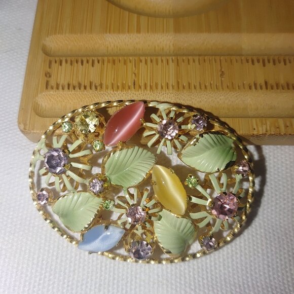 Austria Gold-Tone Rhinestone Floral Brooch Clip On Earrings Set Vintage Stamped - Picture 2 of 11